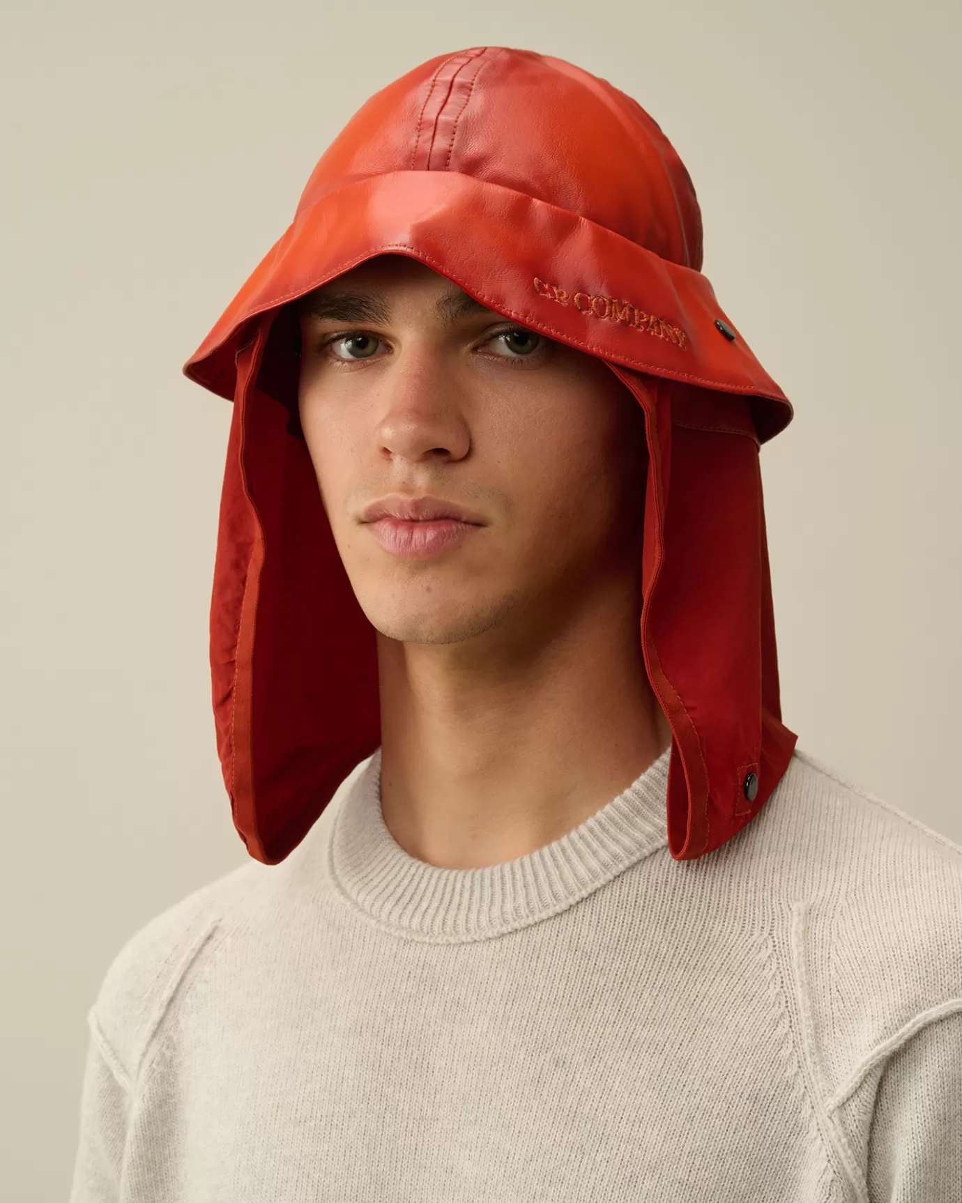 Bi-Film Neck Flap Bucket Hat<C.P. Company Hot