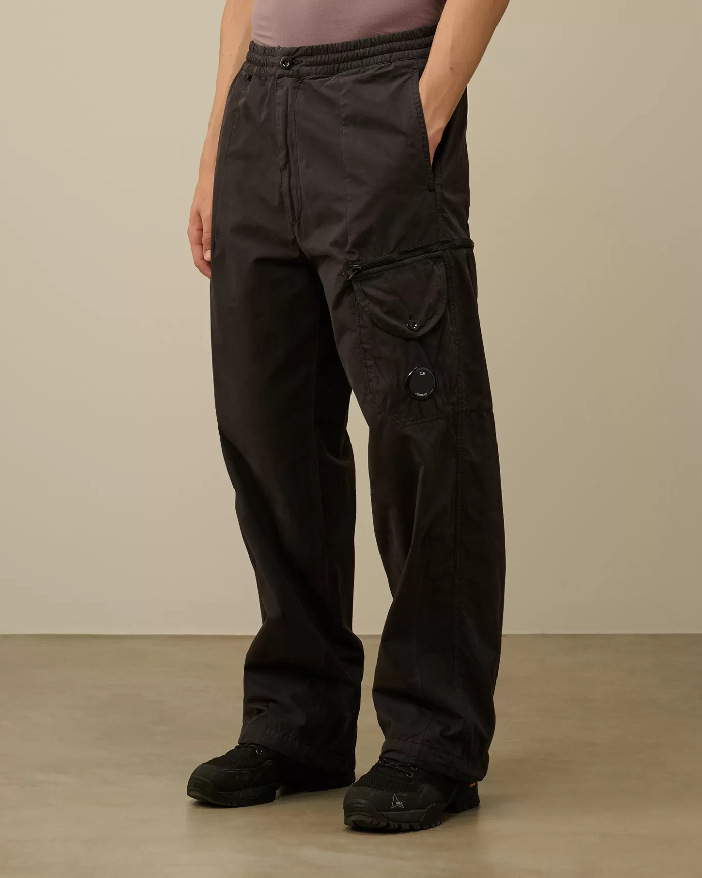 Microreps Boxy Lens Cargo Pants<C.P. Company Flash Sale