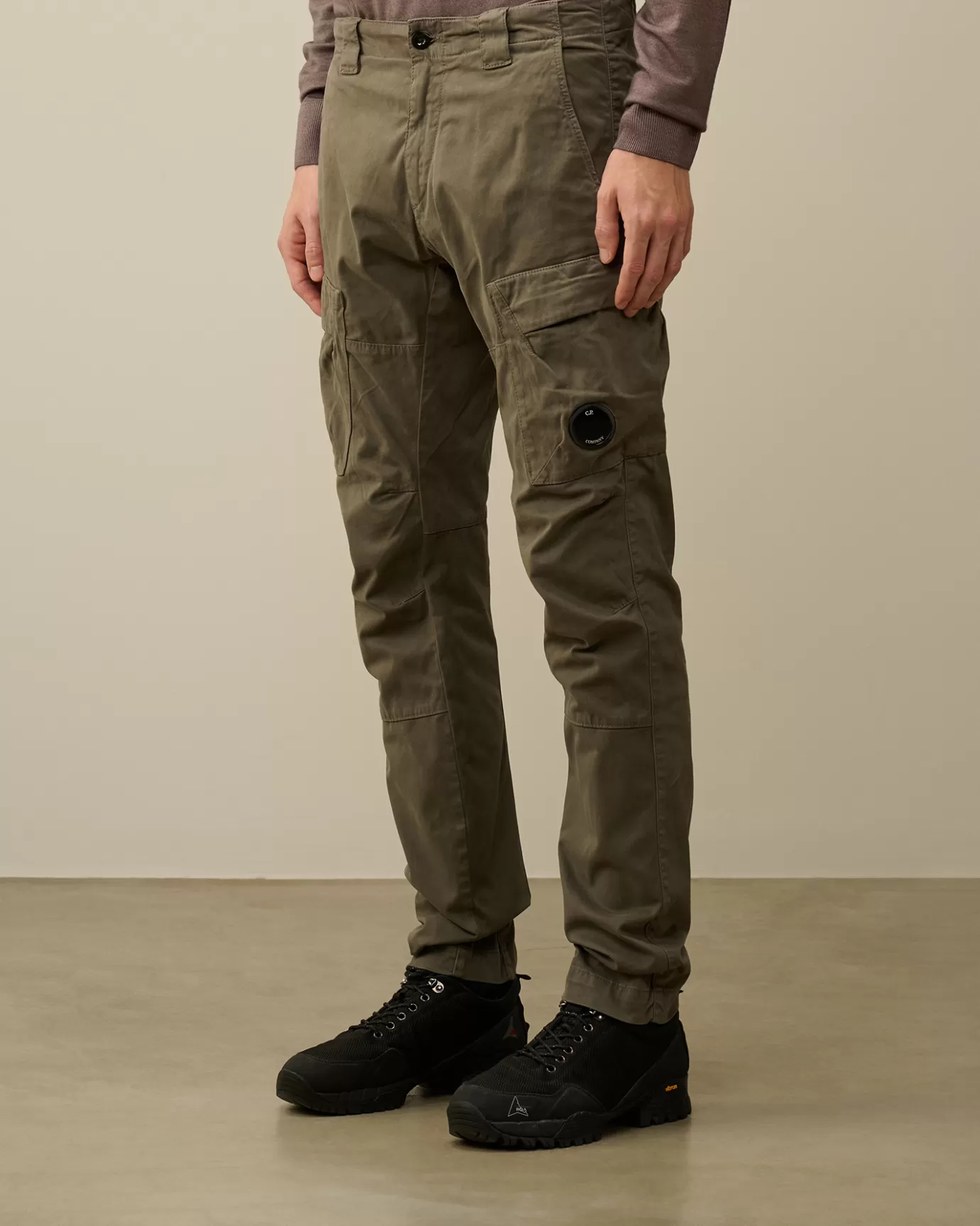 Stretch Sateen Ergonomic Lens Cargo Pants<C.P. Company Flash Sale