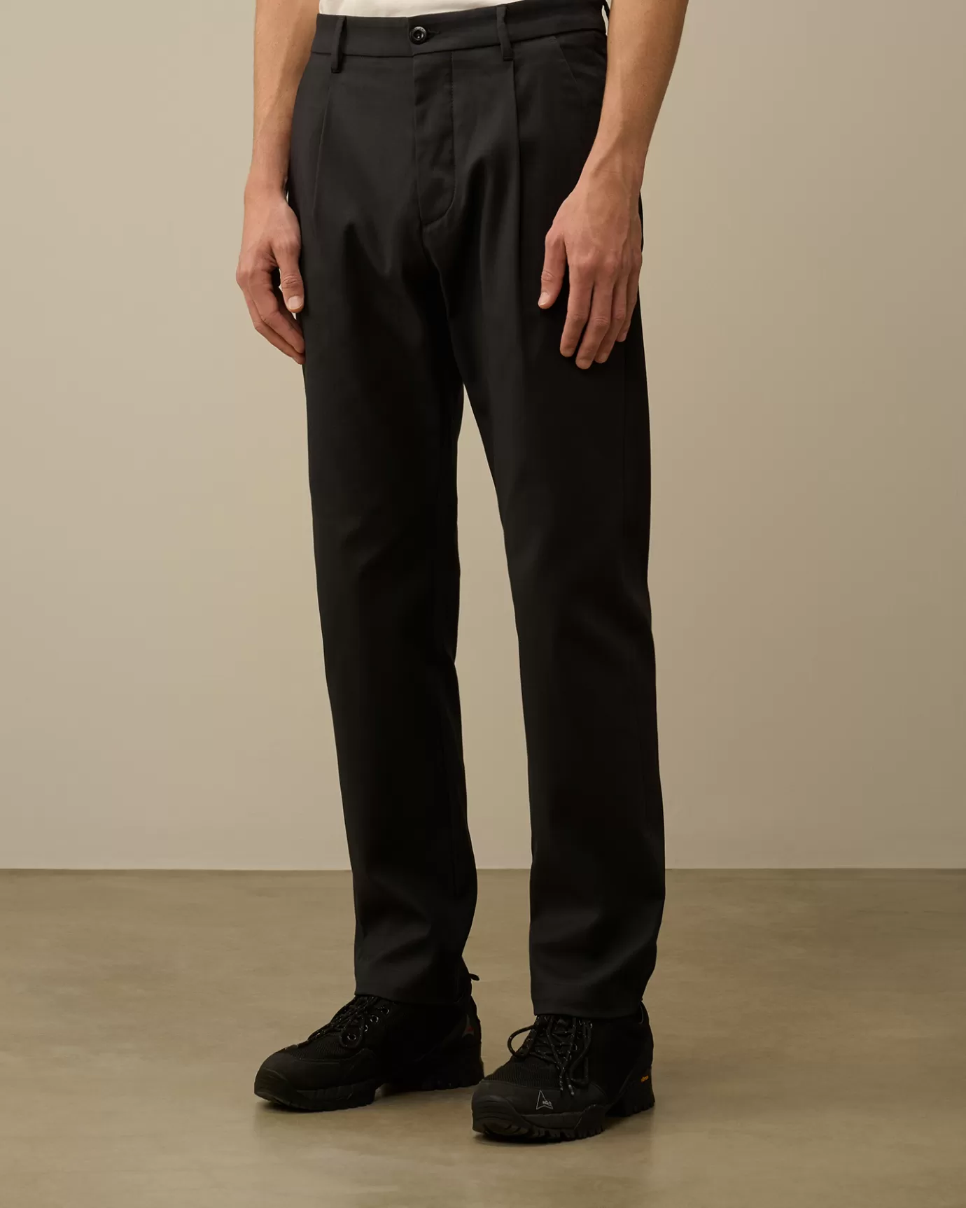 Superior Structure Stretch Loose Pants<C.P. Company New